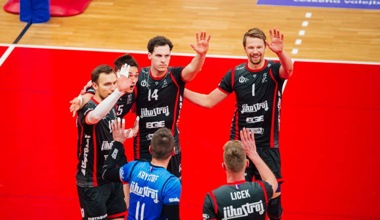 dan.kubat14@gmail.com +420774407608