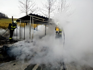 Jihočeští hasiči v neděli zasahovali u téměř padesáti událostí