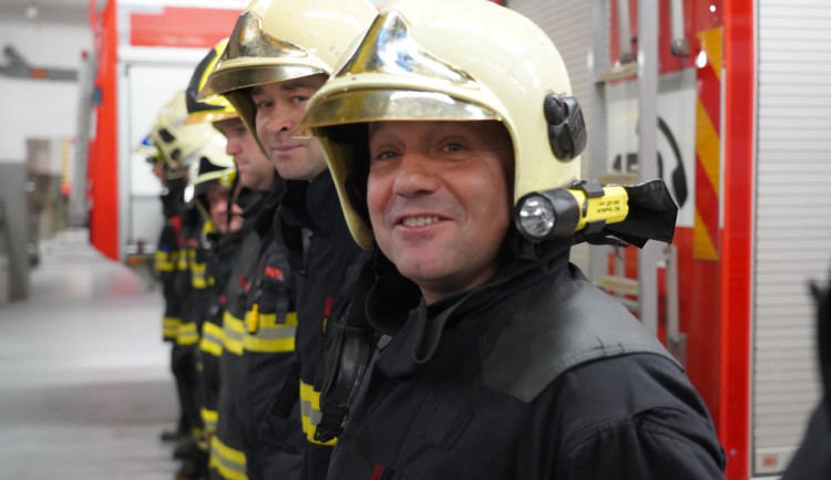 VIDEO: Pořádný strach jsem měl asi jen dvakrát, říká olomoucký hasič, který dostal medaili za statečnost