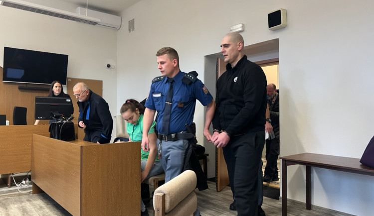 V Českých Budějovicích začal soud v případu vraždy, která se stala před 10 lety.