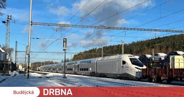 Le dernier TGV passe par České Budějovice.  Le train à grande vitesse se dirige vers le test |  Transport |  Nouvelles |  Budějská Drbna