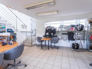 Budějcký Autostart slaví 30 let. Suzuki se pro řadu našich klientů stalo srdcovkou, říká majitel