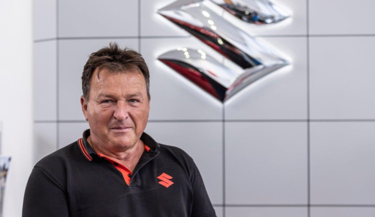 Budějcký Autostart slaví 30 let. Suzuki se pro řadu našich klientů stalo srdcovkou, říká majitel