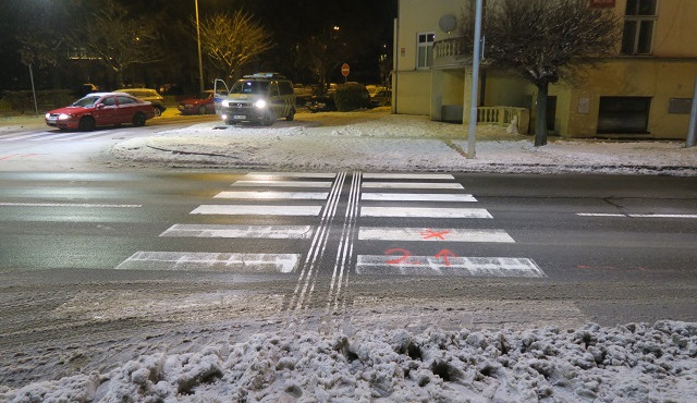 Řidička na jižní Moravě srazila důchodce. Spěchám, řekla a odjela