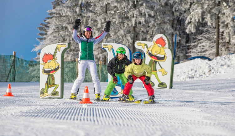 I přes oteplení z posledních dnů zůstávají jihočeské lyžařské areály v provozu