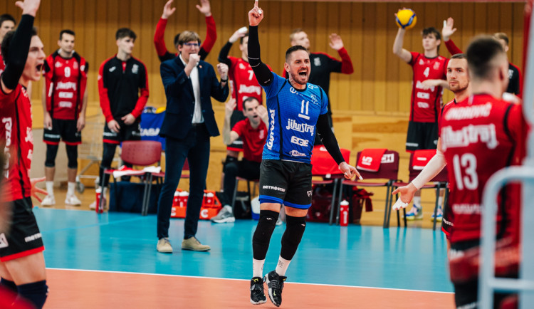 dan.kubat14@gmail.com +420774407608