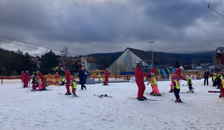 Některá jihočeská lyžařská střediska udržují provoz i přes nepříznivé počasí