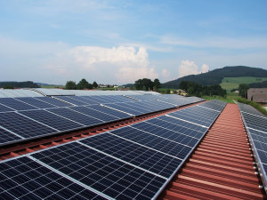 Tábor zvyšuje počet fotovoltaických elektráren, z nichž chce čerpat energii