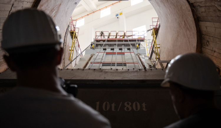 Lipenské podzemí se opět otevře. Zájemci se podívají 160 metrů pod hladinu.