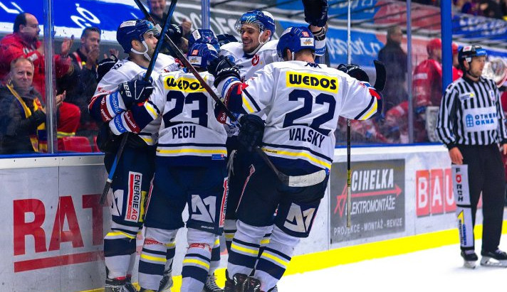  Motor porazil úřadujícího mistra i počtvrté v sezóně.