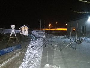 Čeští policisté pronásledovali ujíždějícího řidiče až do Rakouska. Po nehodě skočil do rybníku