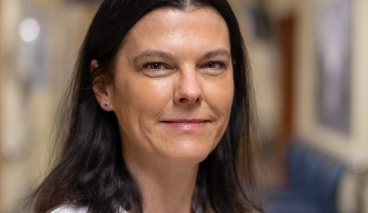 Nebuď pod tlakem. Fakultní nemocnice radí, jak se bránit vysokému krevnímu tlaku a nemocím srdce a cév