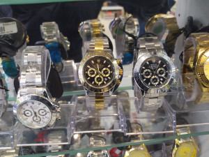 Jihočeští celníci v lednu zadrželi padělky zboží za 60 milionů korun