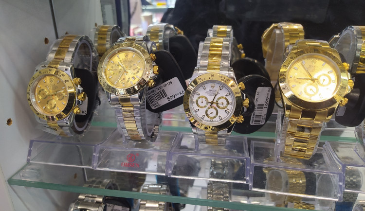 Jihočeští celníci v lednu zadrželi padělky zboží za 60 milionů korun