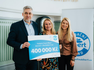 Letní tábory, tanec i terapie. Nadační fond Albert rozdělil 400 tisíc korun dětem a mladým v kraji