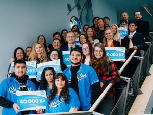 Letní tábory, tanec i terapie. Nadační fond Albert rozdělil 400 tisíc korun dětem a mladým v kraji