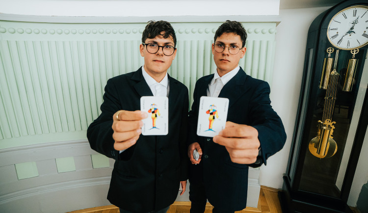 Letní tábory, tanec i terapie. Nadační fond Albert rozdělil 400 tisíc korun dětem a mladým v kraji