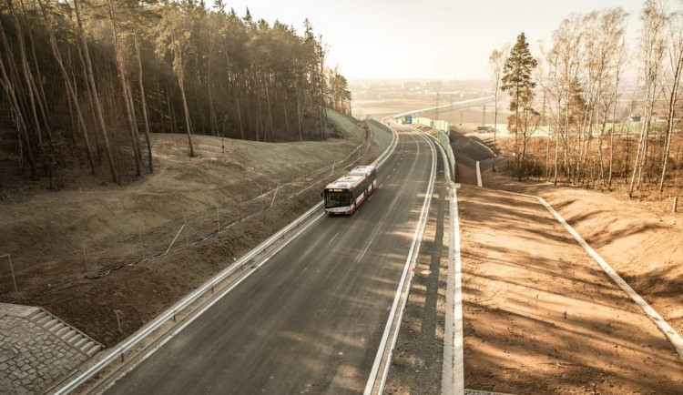 Po Západním okruhu vyjedou zítra dvě nové autobusové linky