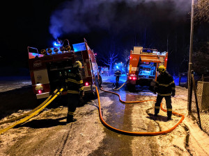 Hasiči likvidovali požár stavení. Škoda přesáhne tři miliony korun