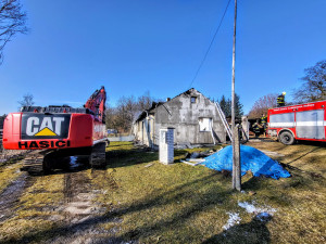 Na Jindřichohradecku hořel dům. Uvnitř explodovala propanbutanová lahev