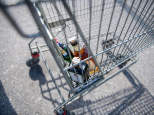 Suchej únor prodej alkoholu v obchodech neovlivnil, někde meziročně stoupl
