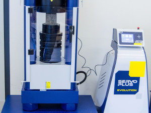 Středoškoláci z polytechniky budou využívat laboratoře VŠTE