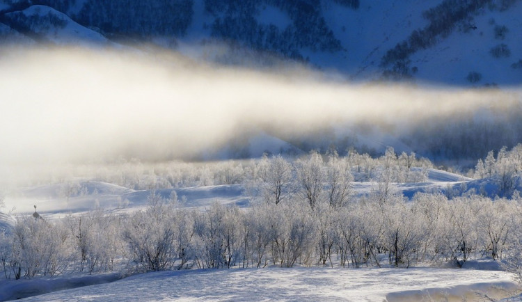 O víkendu se ochladí, jasná obloha se zatáhne v sobotu, na většině území zasněží