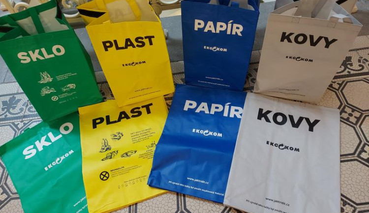 Obyvatelé Šumperka výborně třídí odpady, díky tomu město nemusí zvedat poplatky