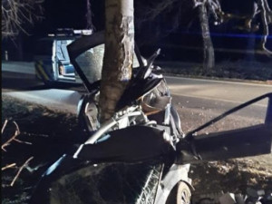 VIDEO: Vážná dopravní nehoda na Táborsku pohledem hasičů. Podívejte se na záběry z místa