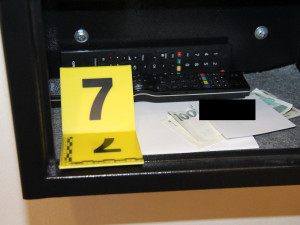 Kuplíř pronajímal byty prostitutkám. Peníze prohrával v pokeru