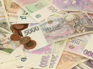 Průměrná hrubá mzda na jihu Čech poprvé překonala hranici 40 tisíc korun