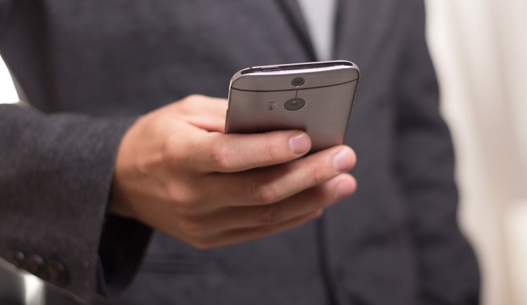 Podvodník měl žně. Telefonátem do Brna si vydělal tři čtvrtě milionu korun