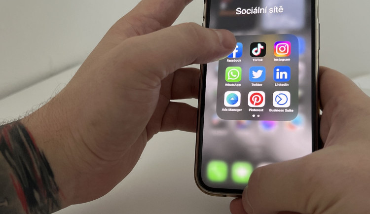 Kybernetický úřad vydal varování kvůli TikToku, označil ho za bezpečnostní hrozbu