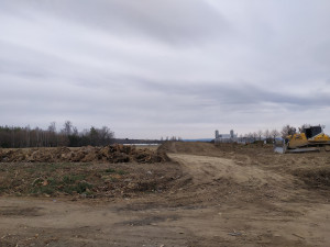 Práce na obchvatu Lišova pokračují. Pomalu se ukazuje trasa nové silnice