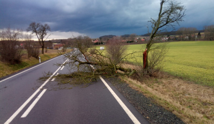 Do Česká se podle meteorologů vrátí silný vítr