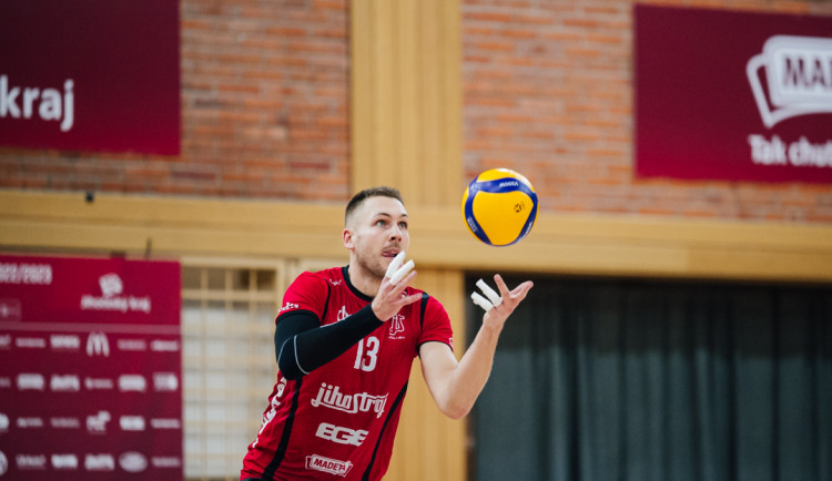 Ondrovič přidá šestou sezonu v Jihostroji. Mezi cizinci bude rekordmanem.