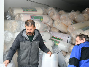 Jihočeský kraj dodá do zemětřesením zpustošeného Turecka a Sýrie skoro dva tisíce matrací