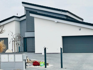 Proměníme vaši stavbu na dům, říká Jakub Kučera z rodinné firmy Fasom, která se zabývá fasádami a omítkami