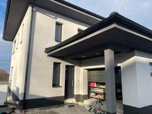 Proměníme vaši stavbu na dům, říká Jakub Kučera z rodinné firmy Fasom, která se zabývá fasádami a omítkami