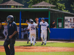 Baseballisté Sokola Hluboká nad Vltavou pod vedením Američana Timothy Crowa ladí před Extraligou formu na severu Itálie