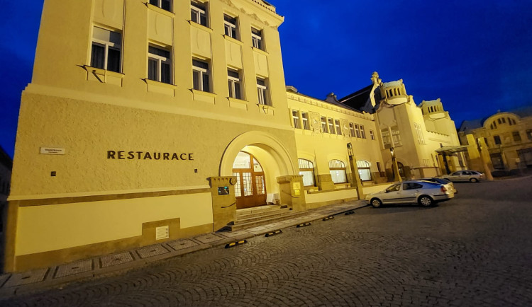 Restaurace v prostějovském Národním domě se zavírá, důvodem jsou vysoké náklady. Město řeší, co dál