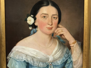 Regionální muzeum v Českém Krumlově zve na unikátní výstavu portrétů. Ty nejstarší jsou ze 17. století