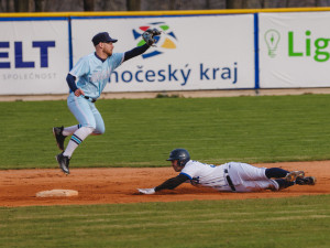 Sokol Hluboká přišel v domácí premiéře o bod v samotném závěru. Mužík má osmdesátý extraligový homerun