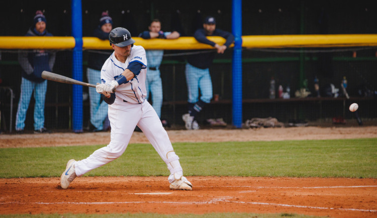 Sokol Hluboká přišel v domácí premiéře o bod v samotném závěru. Mužík má osmdesátý extraligový homerun