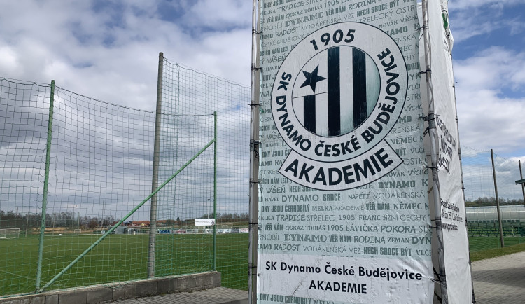 Pozemky neuvolníme, vzkázal šéf Dynama jihočeskému hejtmanovi