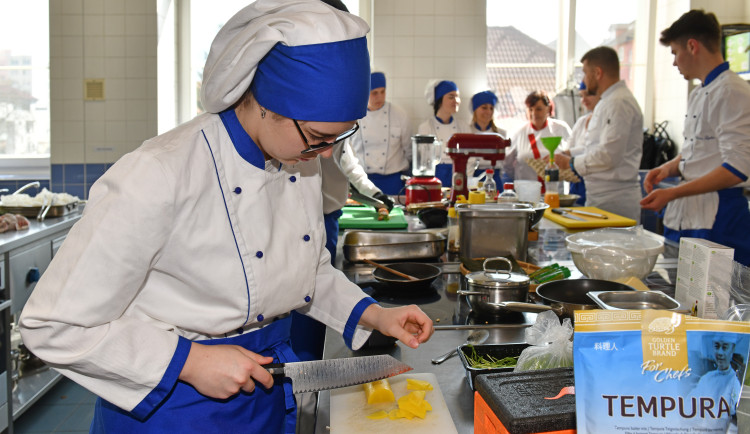 Hotelová škola v Českých Budějovicích myslí na budoucnost