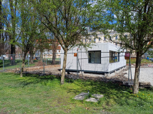 V centru Budějc instalují novou kavárnu, fungovat bude od léta