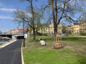 U Malše vznikla náplavka. Do nového parku lidé vyrazí v květnu