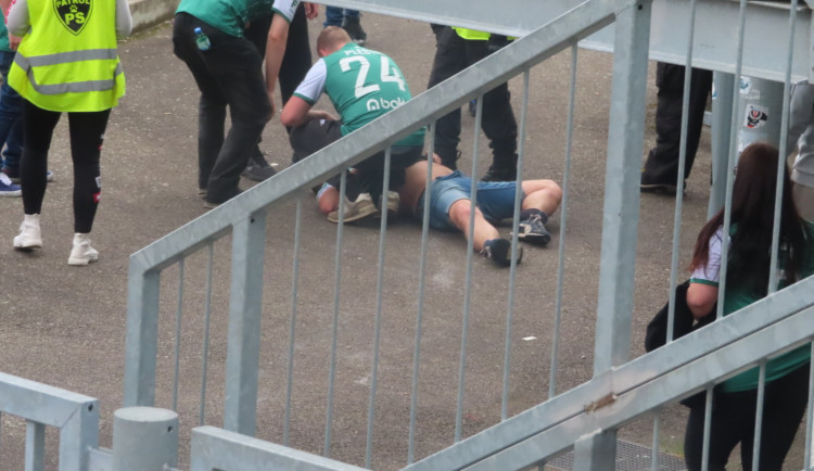 Fotografie zveřejněná twitterovým účtem Fotbal Turist.