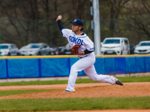 Sokol vybojoval bod v sérii s  Třebíč Nuclears  v nastavení posledního utkání a v baseballové Extralize drží třetí místo